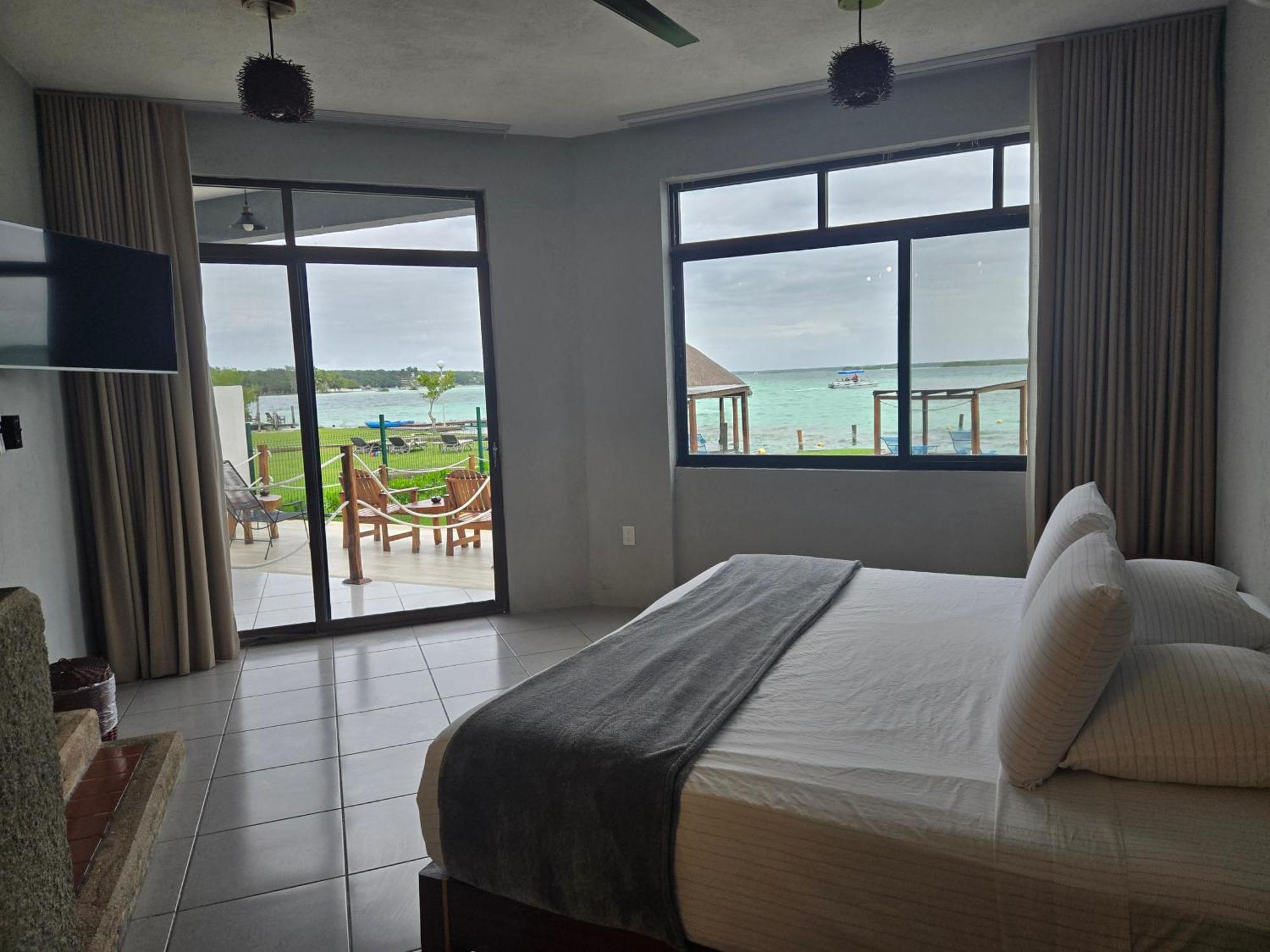 Blue Caribe Bacalar Front Lagoon Екстериор снимка